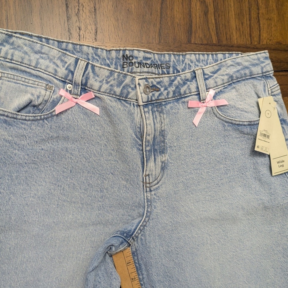 No Boundaries Wide Leg Jeans Light Wash Blue Pink Bow Coquette Denim Size 14 NEW - Picture 3 of 5